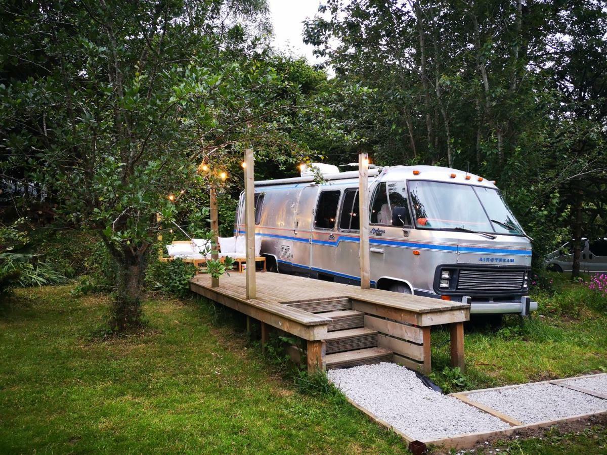 Glamping 1970 American Airstream Motorhome Ponsanooth Ngoại thất bức ảnh